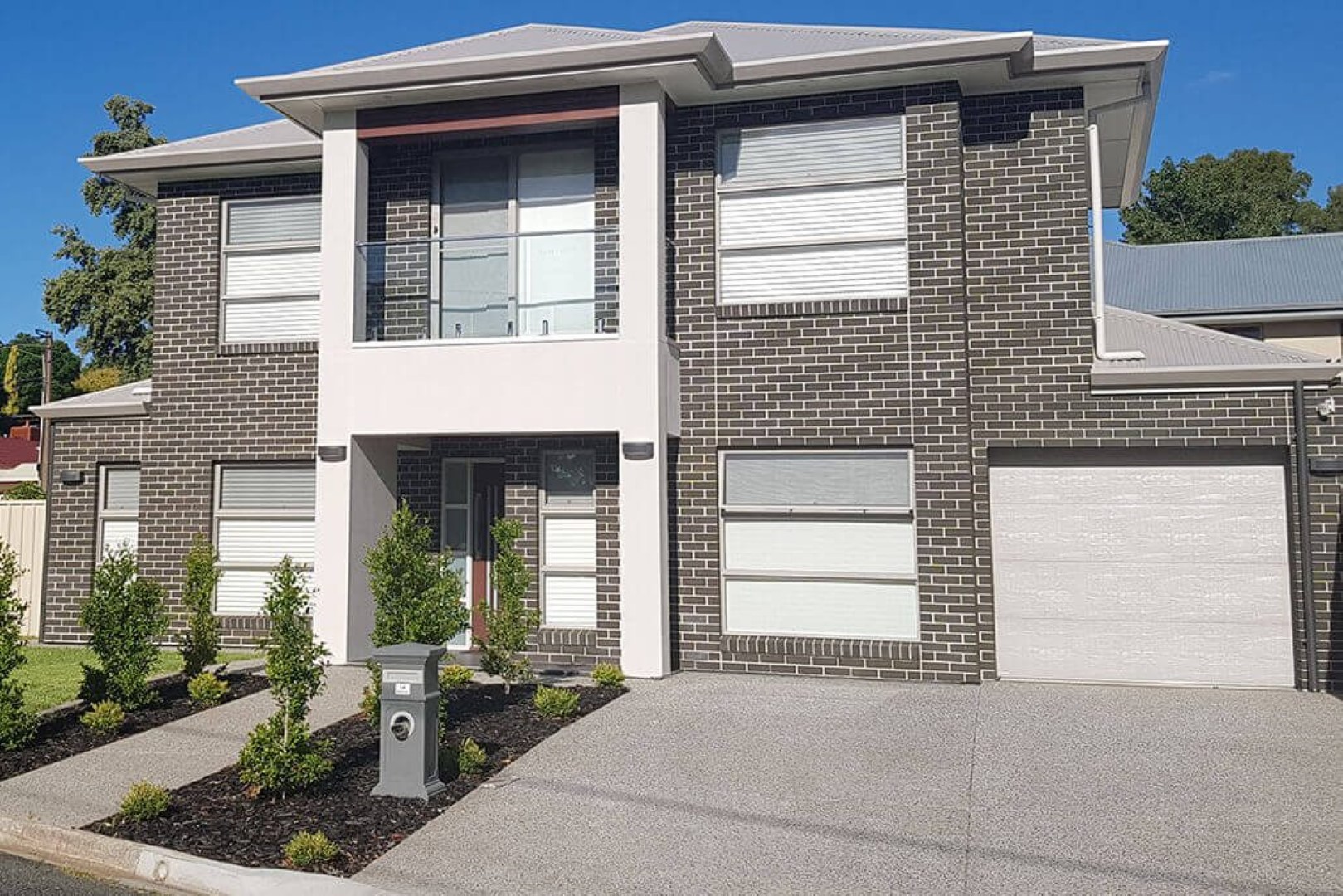 MAHOGANY HOMES - DREAM CREATE PERFECT